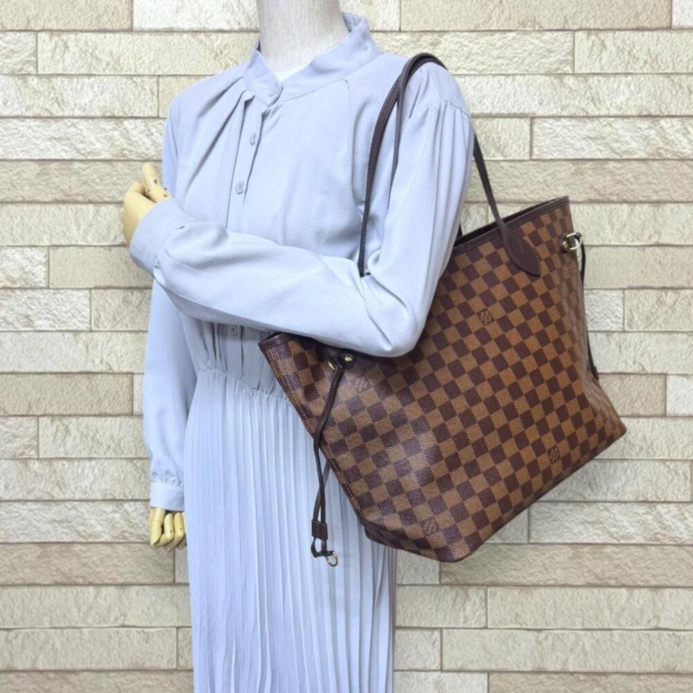 LOUIS VUITTON Brown Damier Canvas Neverfull MM Tote Bag - Picture 2 of 10